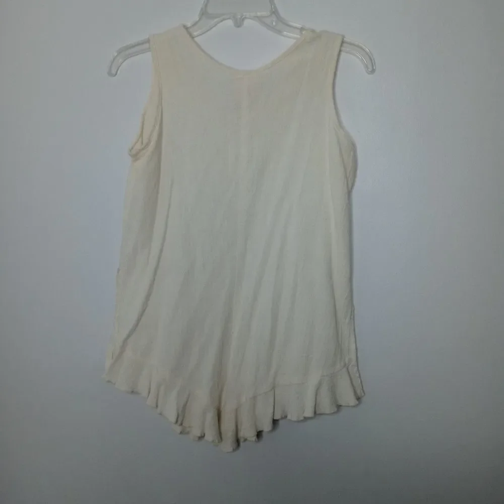 LA Iguana peplum top - Picture 5 of 5